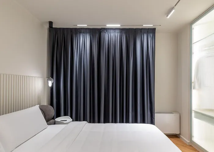 Vater Selected טיראנה